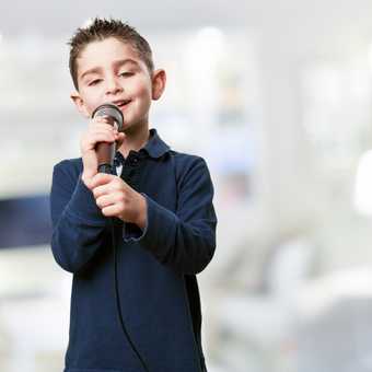 little kid singing